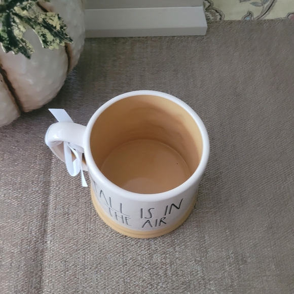 Rae Dunn Peanuts collection "Fall Is In the Air" mug, new - Picture 5 of 5